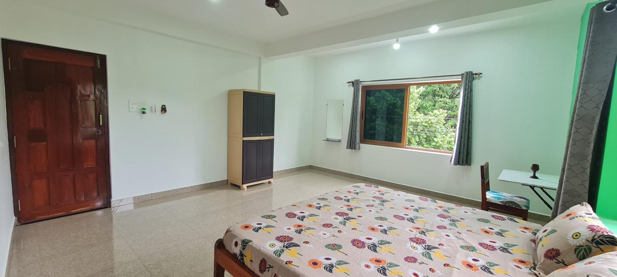 Happy Moon Homestay Aldona Exterior photo